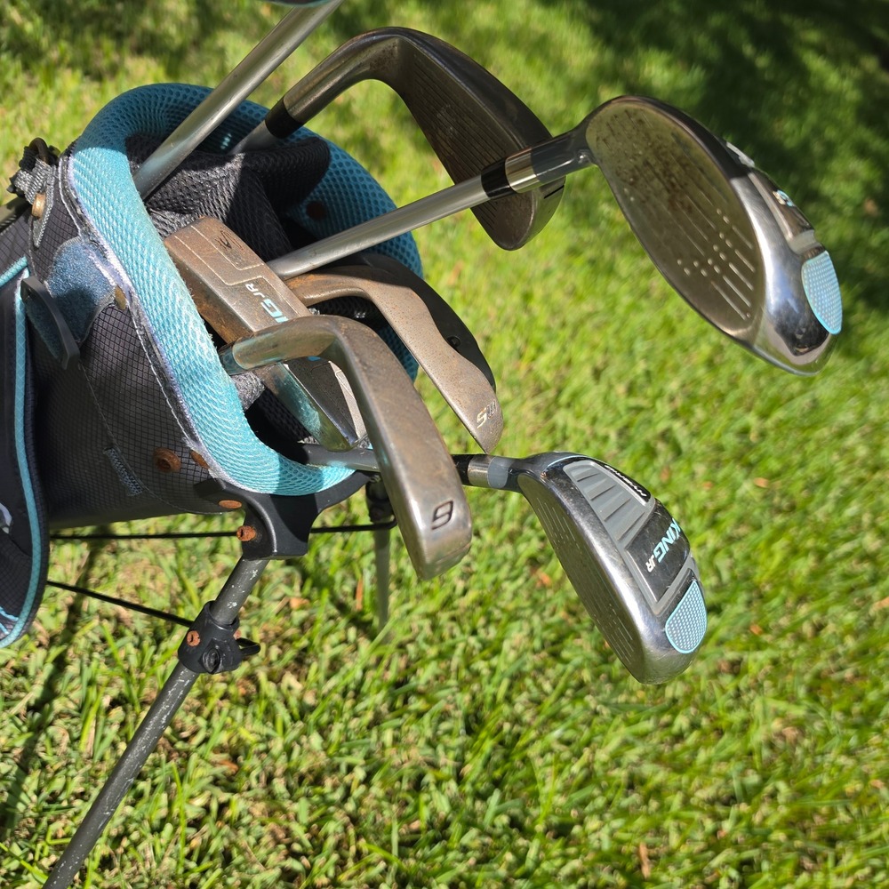 Cobra King Jr Junior Golf Club Set with Stand Bag Black Teal 7 Piece Set - Picture 4 of 12